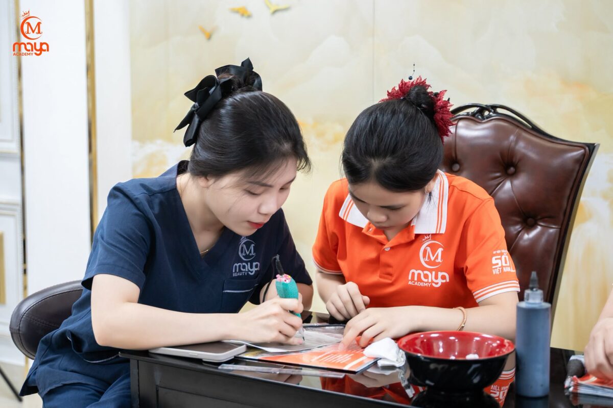 KHÓA HỌC PHUN XĂM CHUYÊN NGHIỆP 
