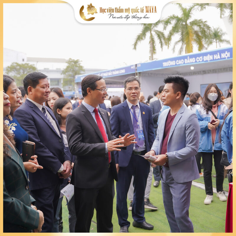 MAYA ACADEMY góp mặt trong hội nghị hướng nghiệp thủ đô Hà Nội với sự tham gia của 10000 cá nhân, tập thể 